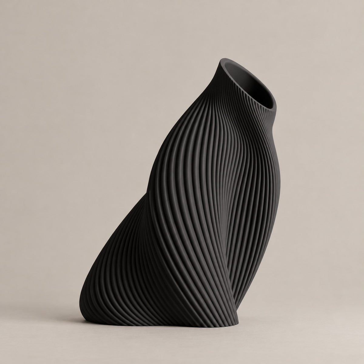 FLUVA Nero opaco, altezza prevista 25 cm, fondo neutro - visualizzazione illustrativa